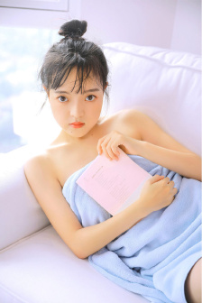 女大学生的沙龙在线观看